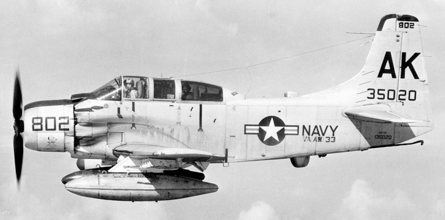 va(aw)-33 nighthawks all-weather attack squadron us navy douglas ad-5n skyraider cvg-10 uss forrestal cva-59 17