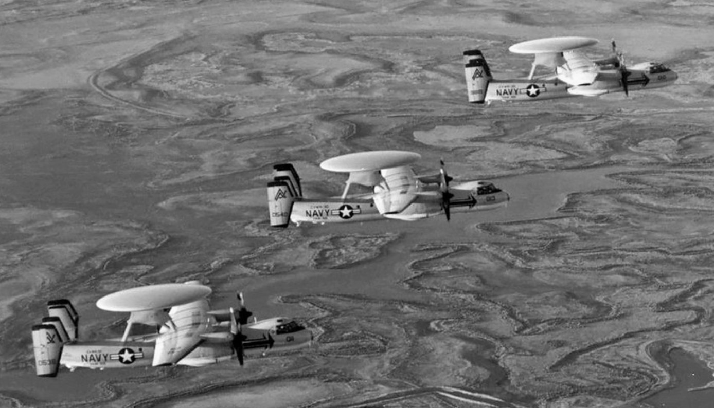 vaw-88 cottonpickers carrier airborne early warning squadron us navy reserve cvwr-30 grumman e-2b hawkeye 13