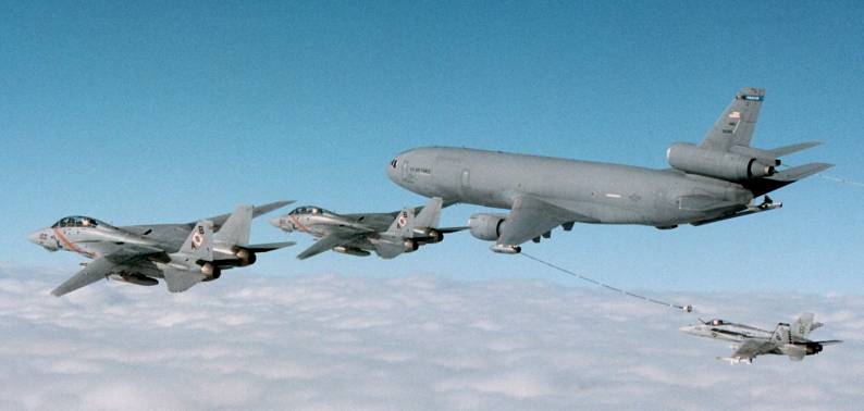 vf-102 diamondbacks f-14b tomcat refueling kc-10