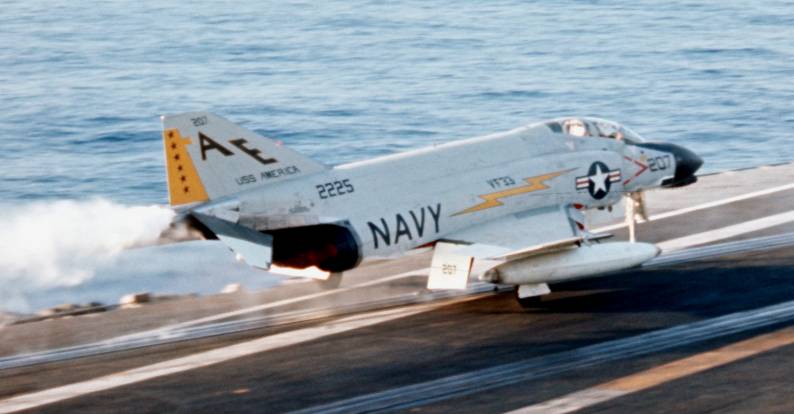 vf-33 tarsiers f-4b phantom II cvw-6 uss america cva 66