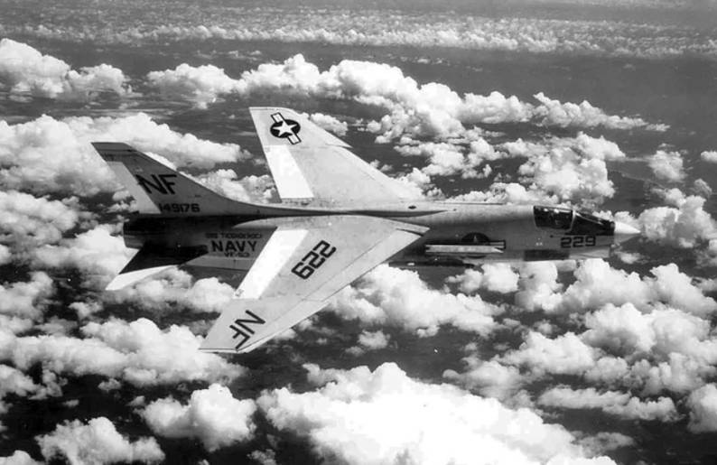fighter squadron vf-53 iron angels f-8e crusader uss ticonderoga cva 14