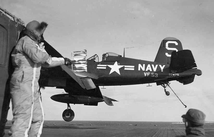 vf-53 blue knights f4u-4b corsair cvg-5 uss essex cv 9