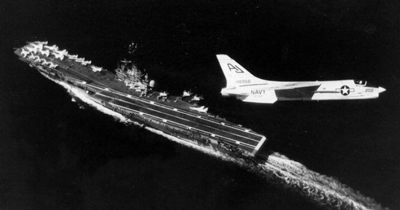 vf-62 bommerangs f-8c crusader cvw-8 uss shangri-la cva 38