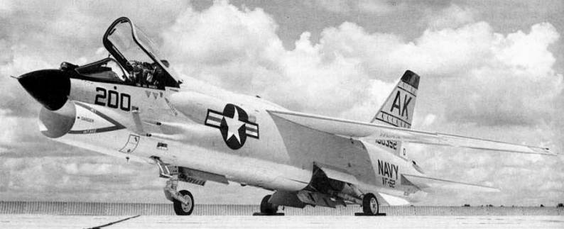 vf-62 bommerangs f-8e crusader