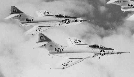 fighter squadron vf-81 crusaders fitron f9f-8 cougar us navy