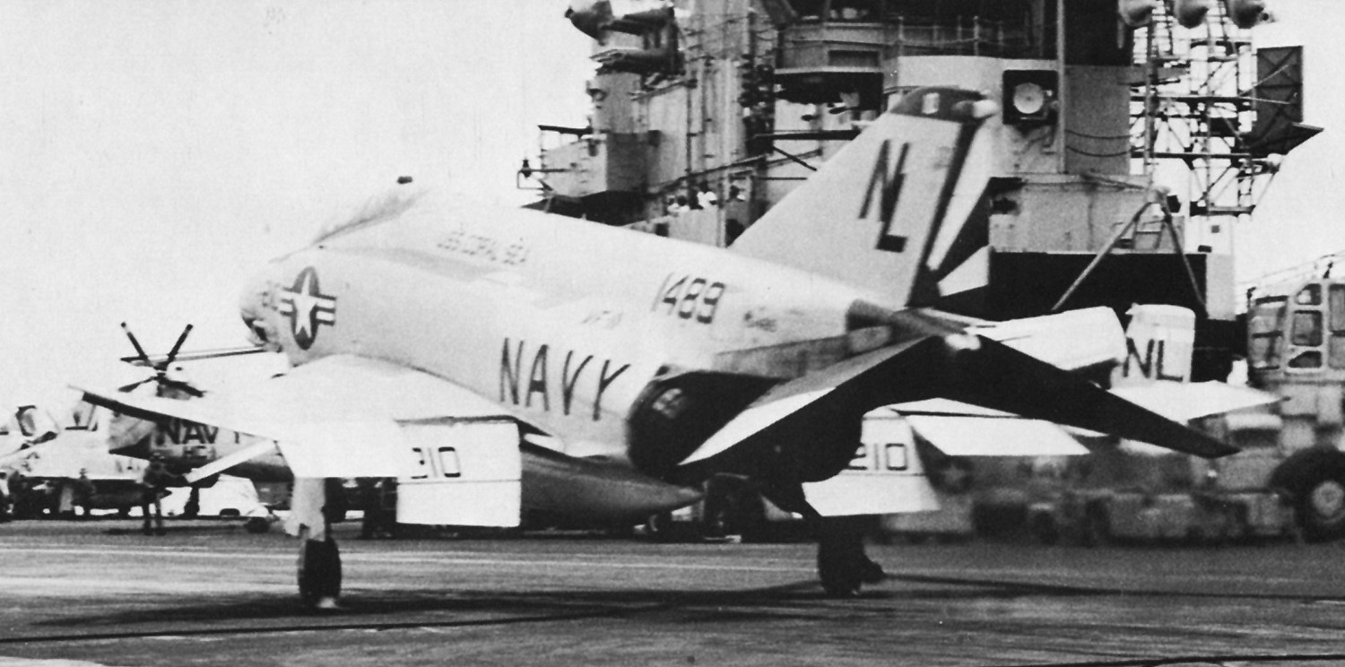 vf-111 sundowners fighter squadron f-4b phantom ii cvw-15 uss coral sea cv-43 us navy 55