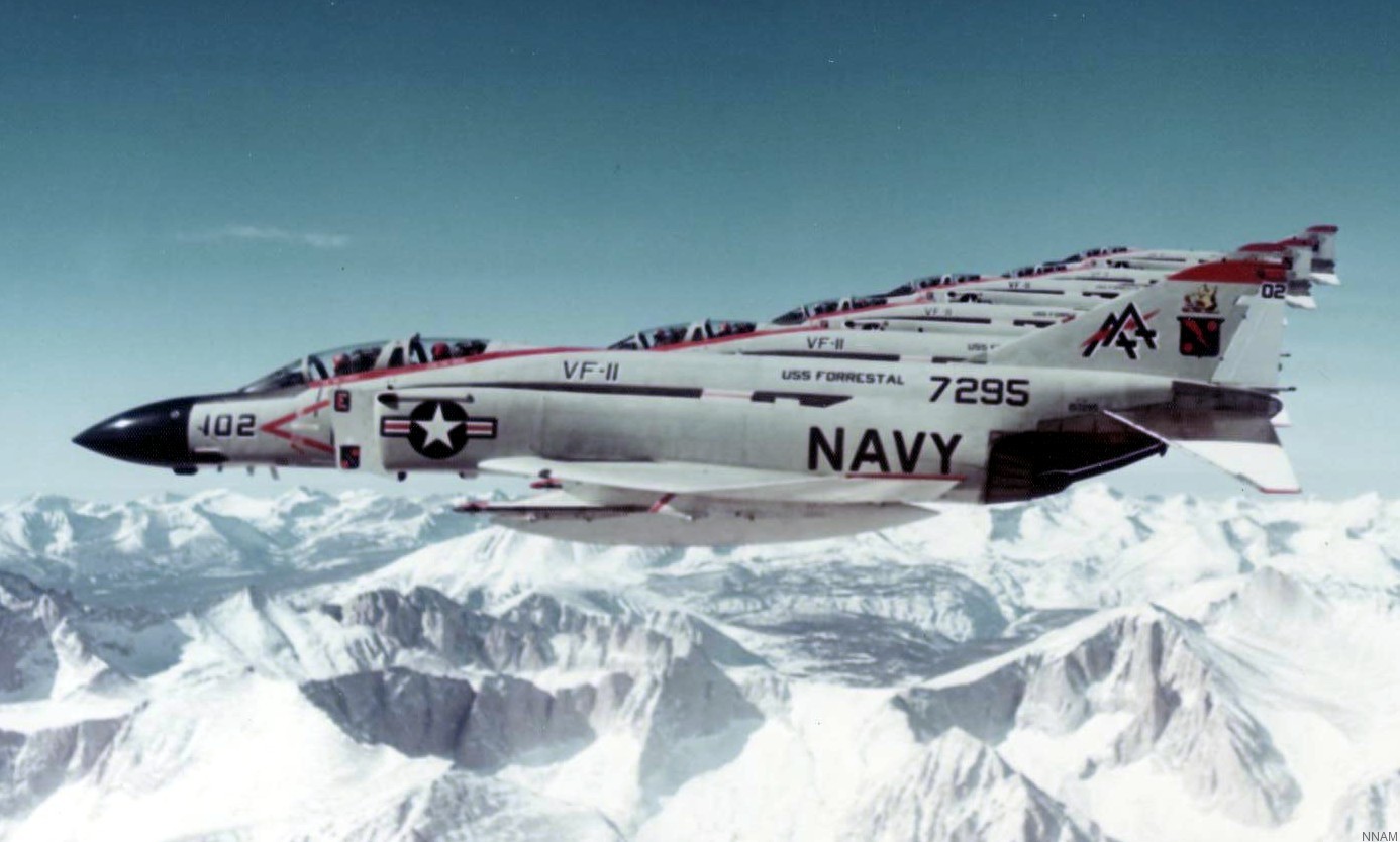 vf-11 red rippers fighter squadron us navy fitron f-4j phantom ii carrier air wing cvw-17 uss forrestal cv-59 84