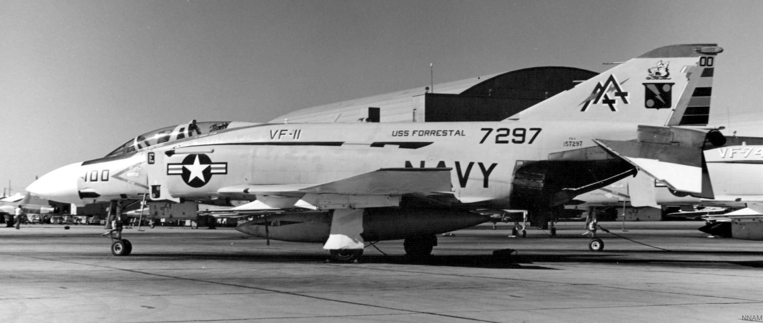 vf-11 red rippers fighter squadron us navy fitron f-4j phantom ii carrier air wing cvw-17 uss forrestal cv-59 88