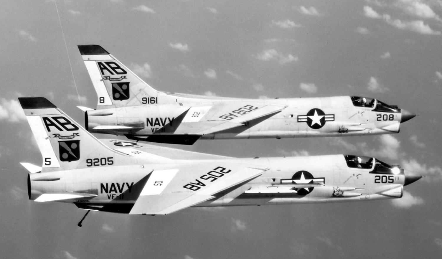 vf-11 red rippers fighter squadron us navy fitron f-8e crusader carrier air wing cvw-1 uss franklin d. roosevelt cva-42 101