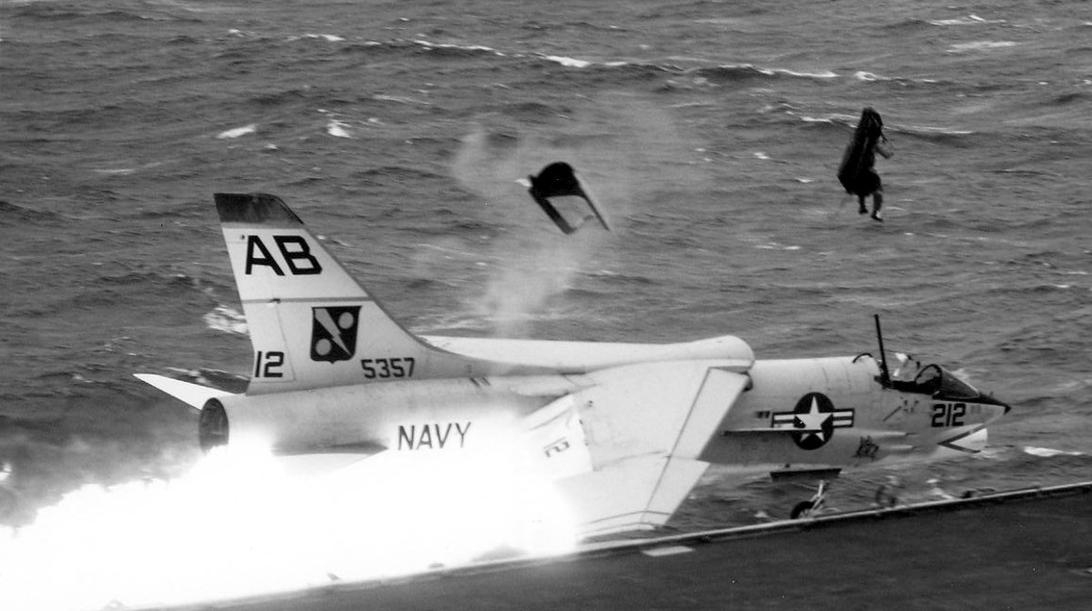 vf-11 red rippers fighter squadron us navy fitron f8u-1 crusader carrier air group cvg-1 uss franklin d. roosevelt cva-42 108 crash eject