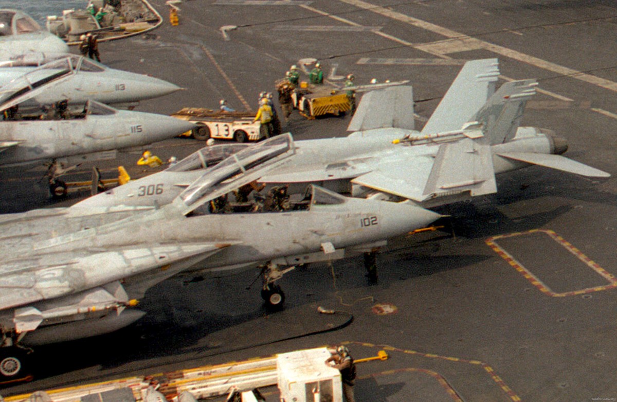vf-154 black knights fighter squadron us navy f-14a tomcat carrier air wing cvw-5 66 uss independence cv-62