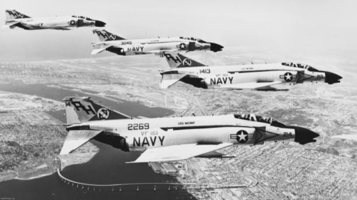 vf-161 chargers fighter squadron navy f-4b phantom ii carrier air wing cvw-5 uss midway cv-41 12 san diego
