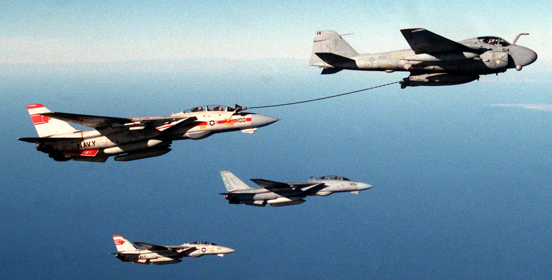vf-1 wolfpack fighter squadron f-14a tomcat carrier air wing cvw-2 uss ranger cv-61 06 refueling