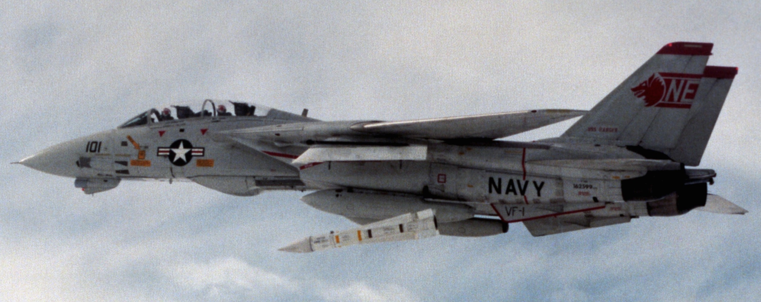 vf-1 wolfpack fighter squadron f-14a tomcat carrier air wing cvw-2 uss ranger cv-61 18 aim-54 phoenix missile