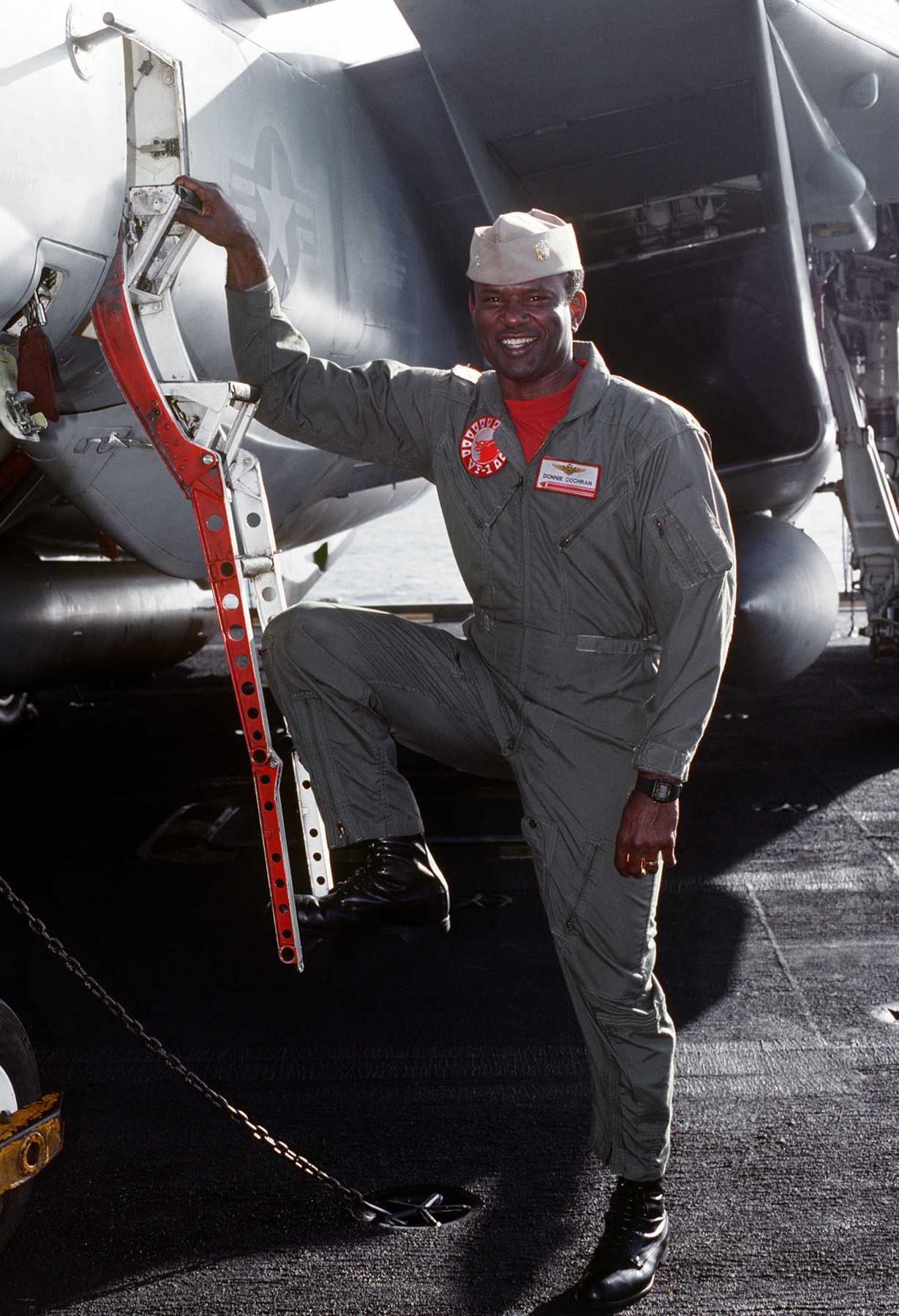 vf-1 wolfpack fighter squadron f-14a tomcat carrier air wing cvw-2 uss ranger cv-61 62