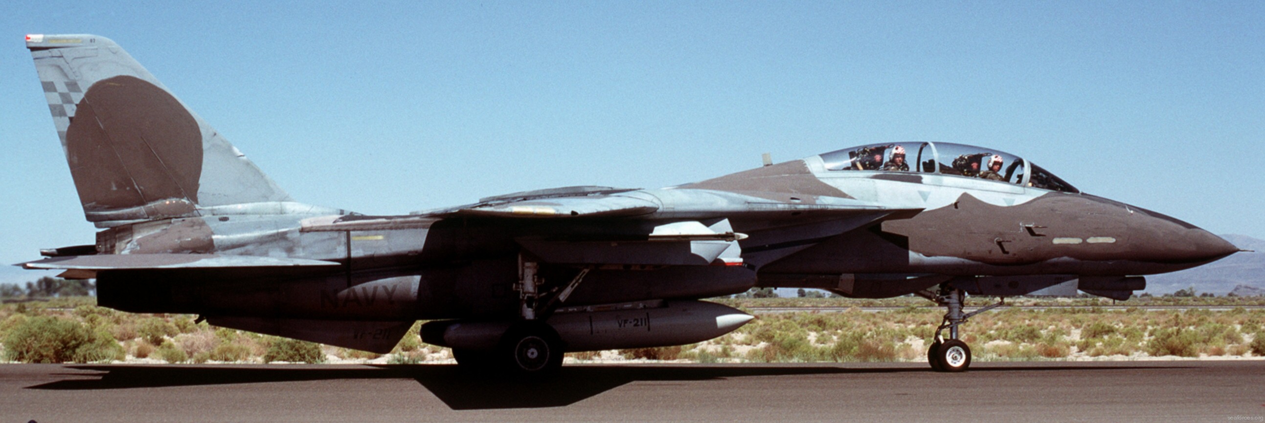 vf-211 fighting checkmates fighter squadron f-14a tomcat us navy carrier air wing cvw-9 nas fallon nevada specia camouflage