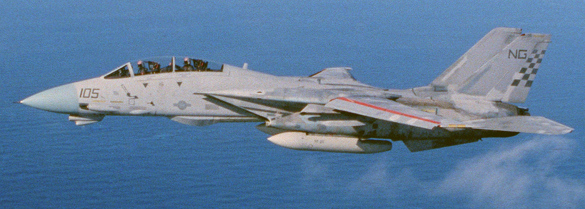 vf-211 fighting checkmates fighter squadron f-14a tomcat us navy carrier air wing cvw-9 uss kitty hawk cv-63 91
