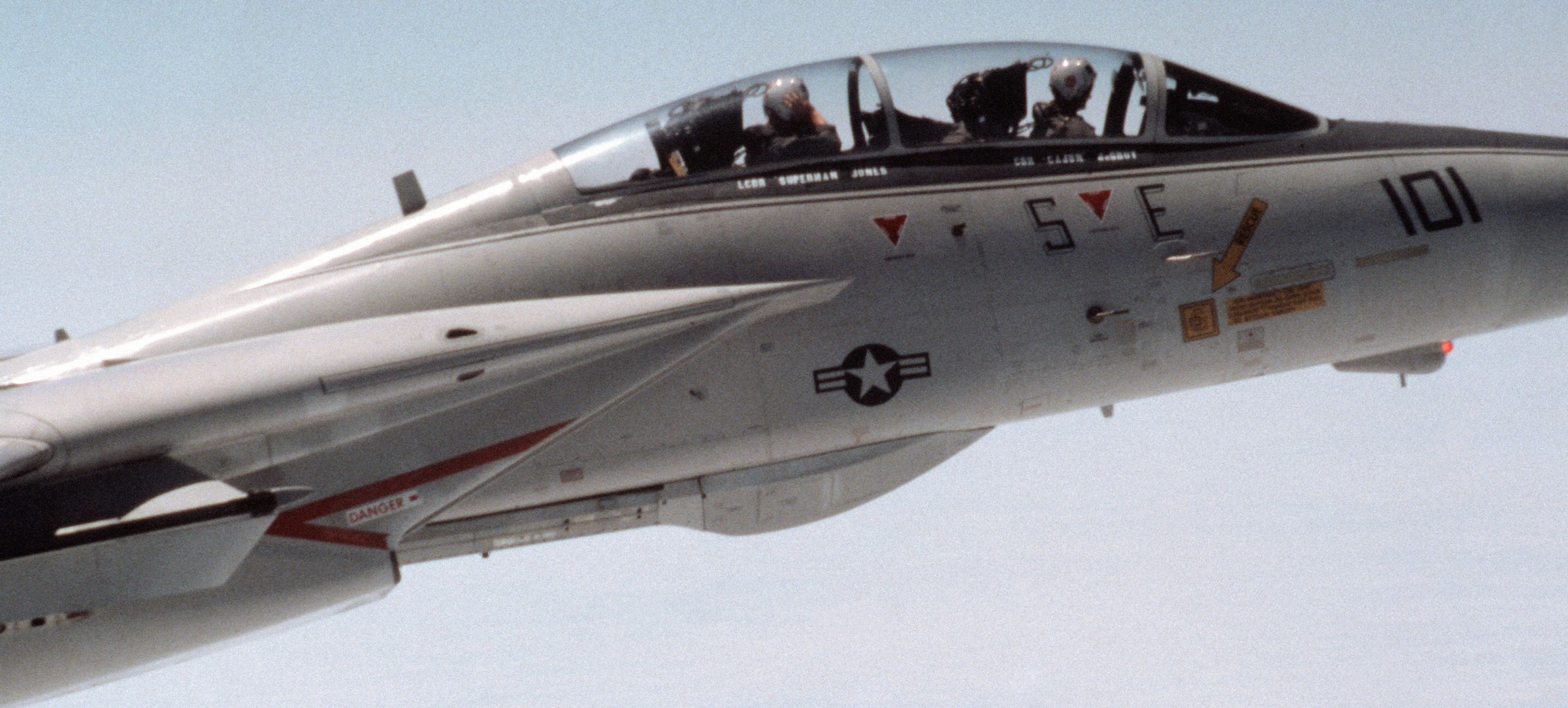 vf-211 fighting checkmates fighter squadron f-14a tomcat us navy carrier air wing san diego 92