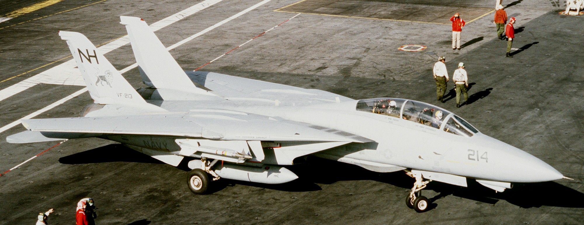 vf-213 black lions fighter squadron us navy f-14a tomcat carrier air wing cvw-11 uss abraham lincoln cvn-72 65