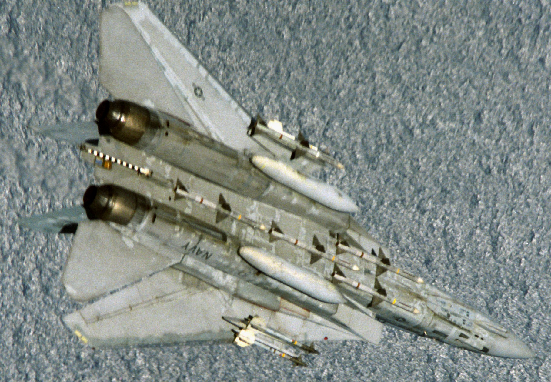 vf-24 fighting renegades fighter squadron navy f-14a tomcat carrier air wing cvw-9 aim-7 sparrow aim-9 sidewinder missile 20