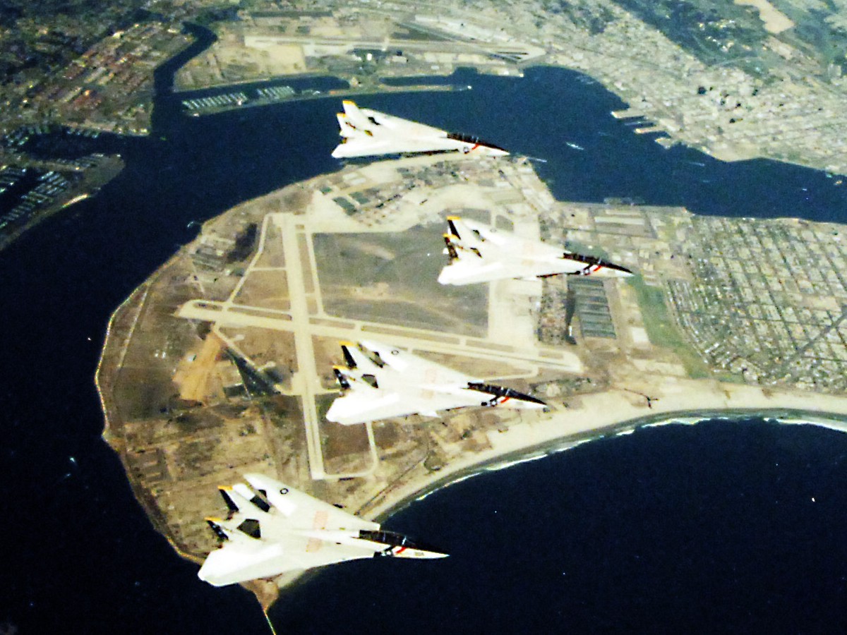 vf-2 bounty hunters fighter squadron fitron f-14a tomcat carrier air wing cvw-14 nas north island california 03