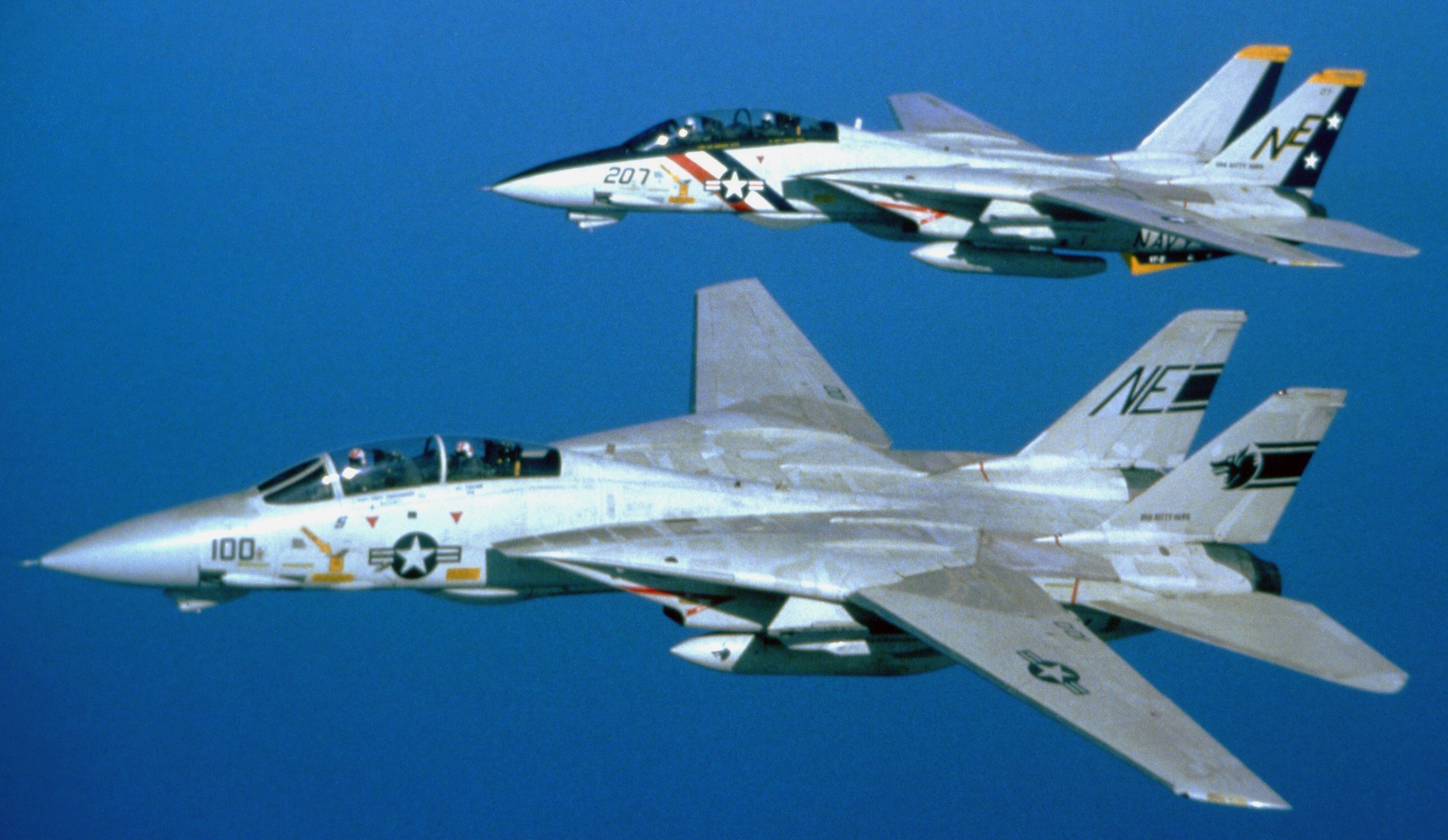 vf-2 bounty hunters fighter squadron fitron f-14a tomcat carrier air wing cvw-2 uss ranger cv-61 17