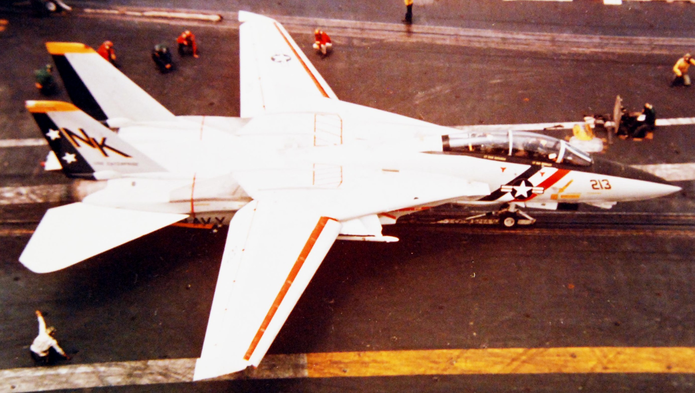vf-2 bounty hunters fighter squadron fitron f-14a tomcat carrier air wing cvw-14 uss enterprise cvan-65 26