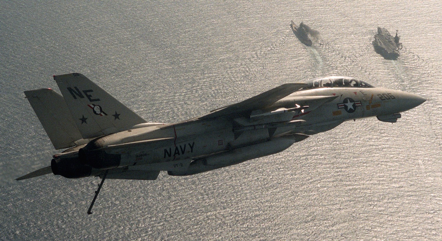 vf-2 bounty hunters fighter squadron fitron f-14a tomcat carrier air wing cvw-2 uss ranger cv-61 71