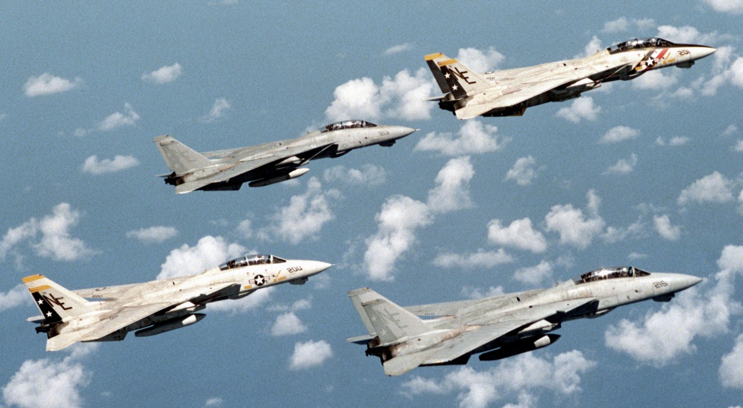vf-2 bounty hunters fighter squadron fitron f-14a tomcat carrier air wing cvw-2 uss ranger cv-61 84