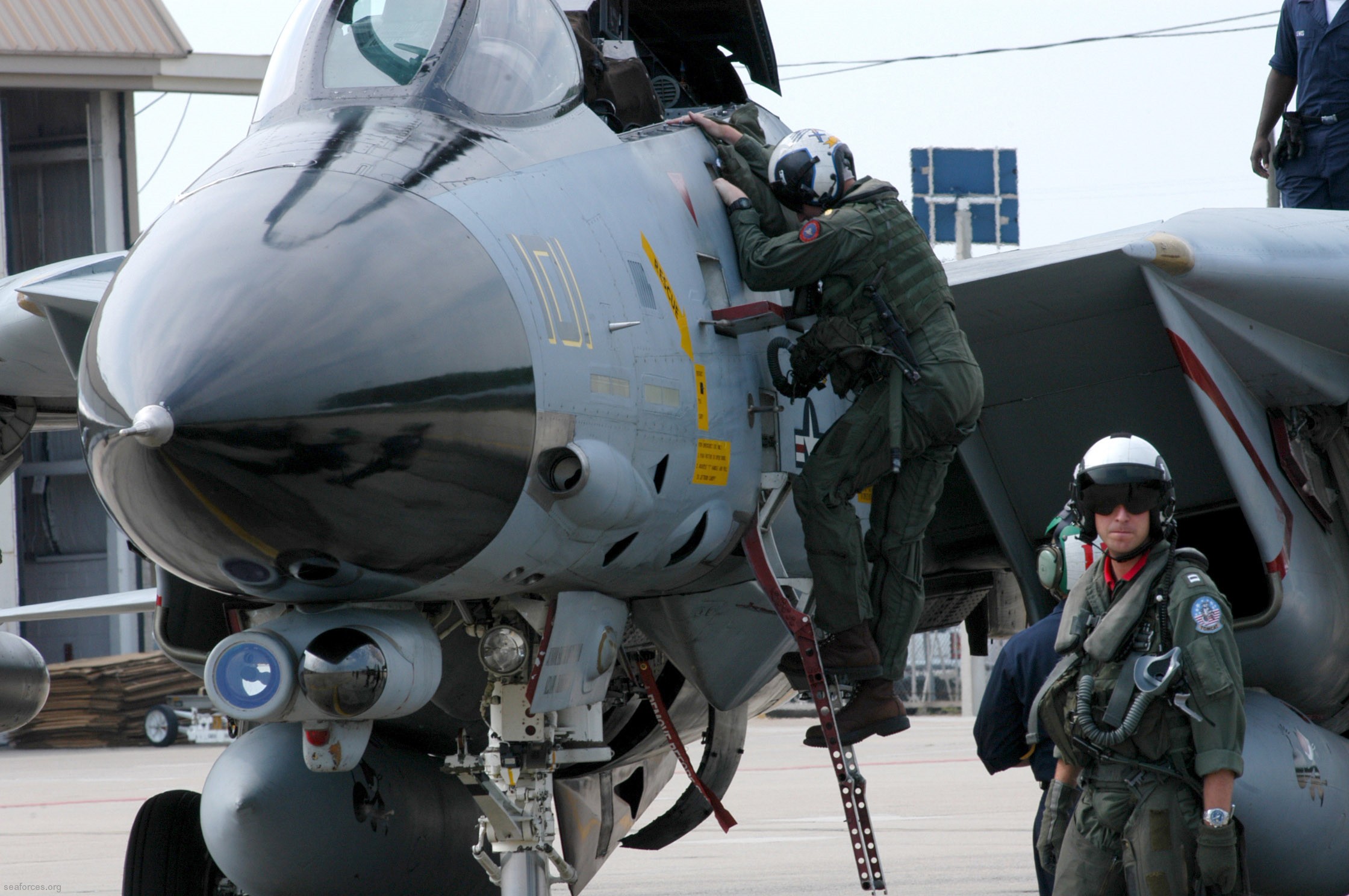 vf-31 tomcatters fighter squadron navy f-14d tomcat carrier air wing cvw-8 nas oceana virginia 06