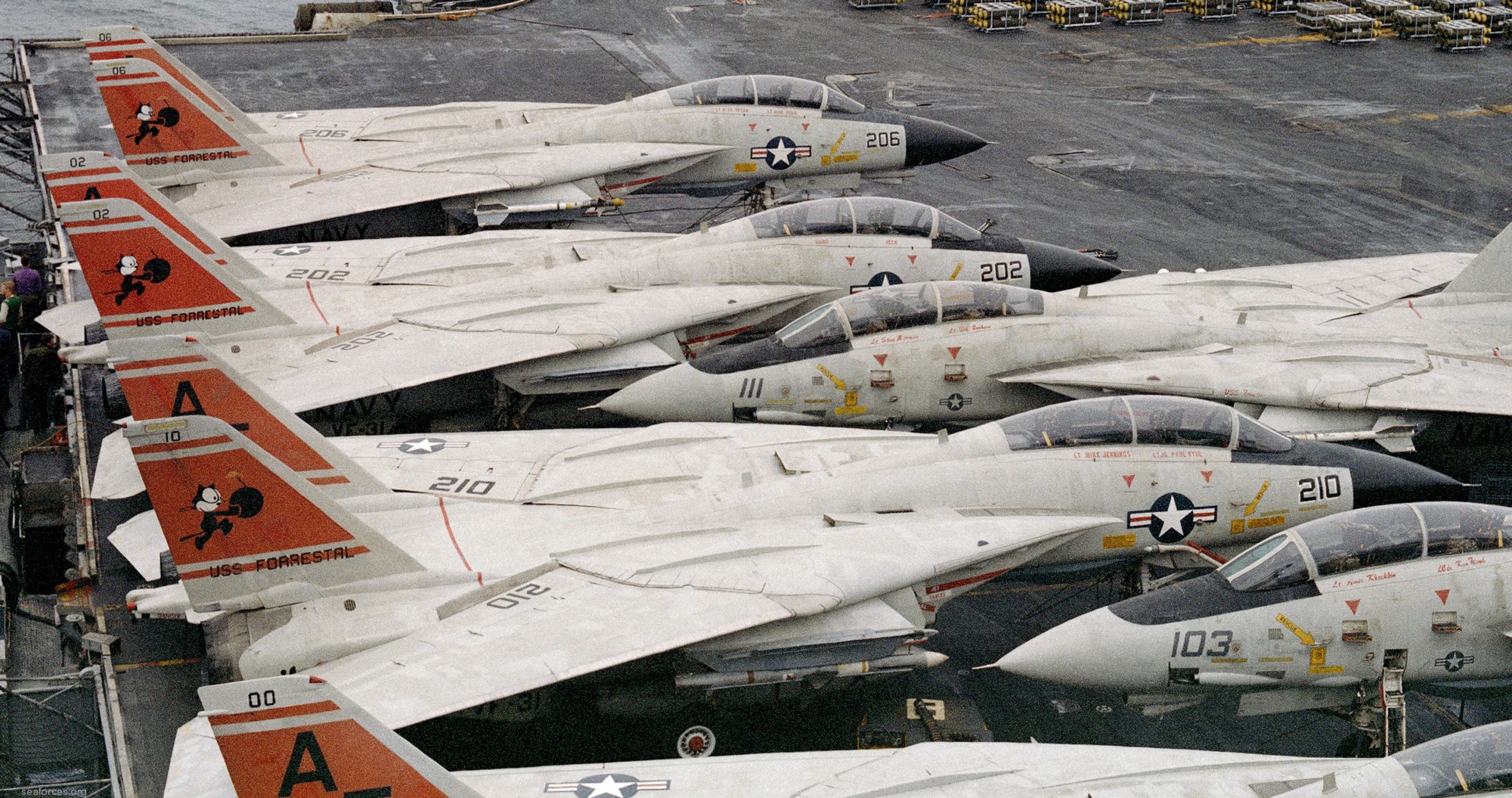 vf-31 tomcatters fighter squadron navy f-14a tomcat cvw-6 uss forrestal cv-59 111