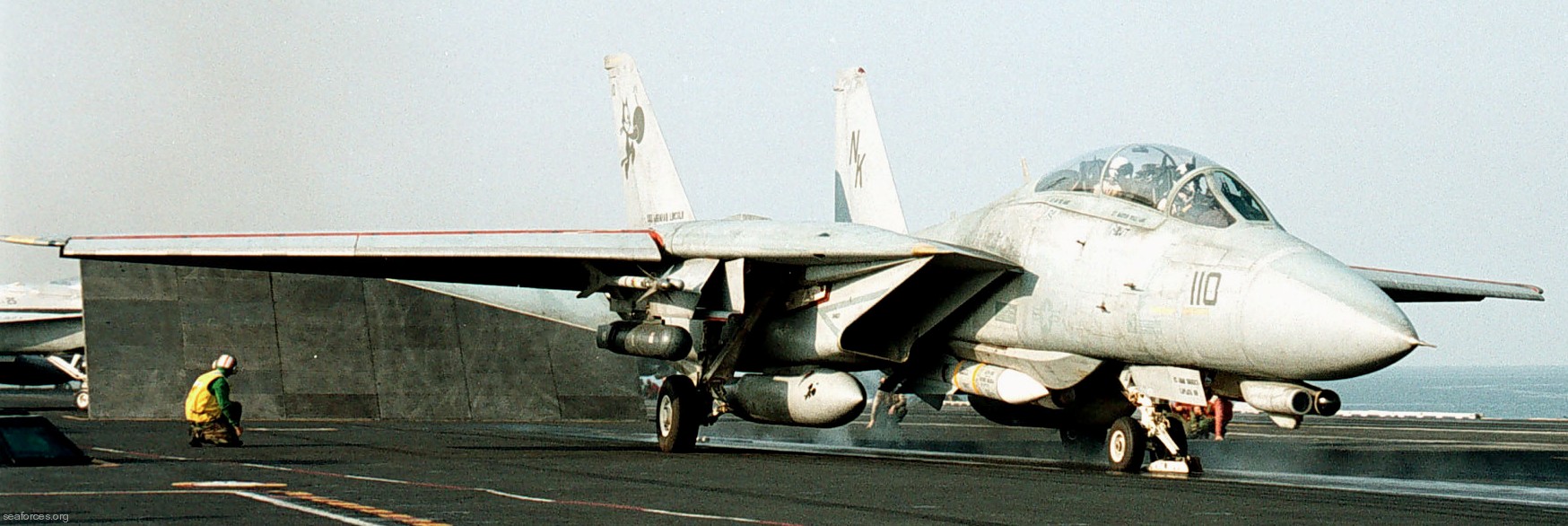vf-31 tomcatters fighter squadron navy f-14d tomcat cvw-14 uss abraham lincoln cvn-72 114