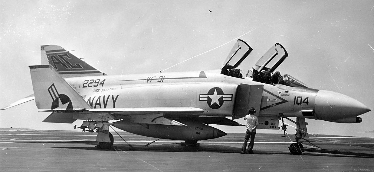 vf-31 tomcatters fighter squadron navy f-4b phantom ii cvw-3 uss saratoga cva-60 162