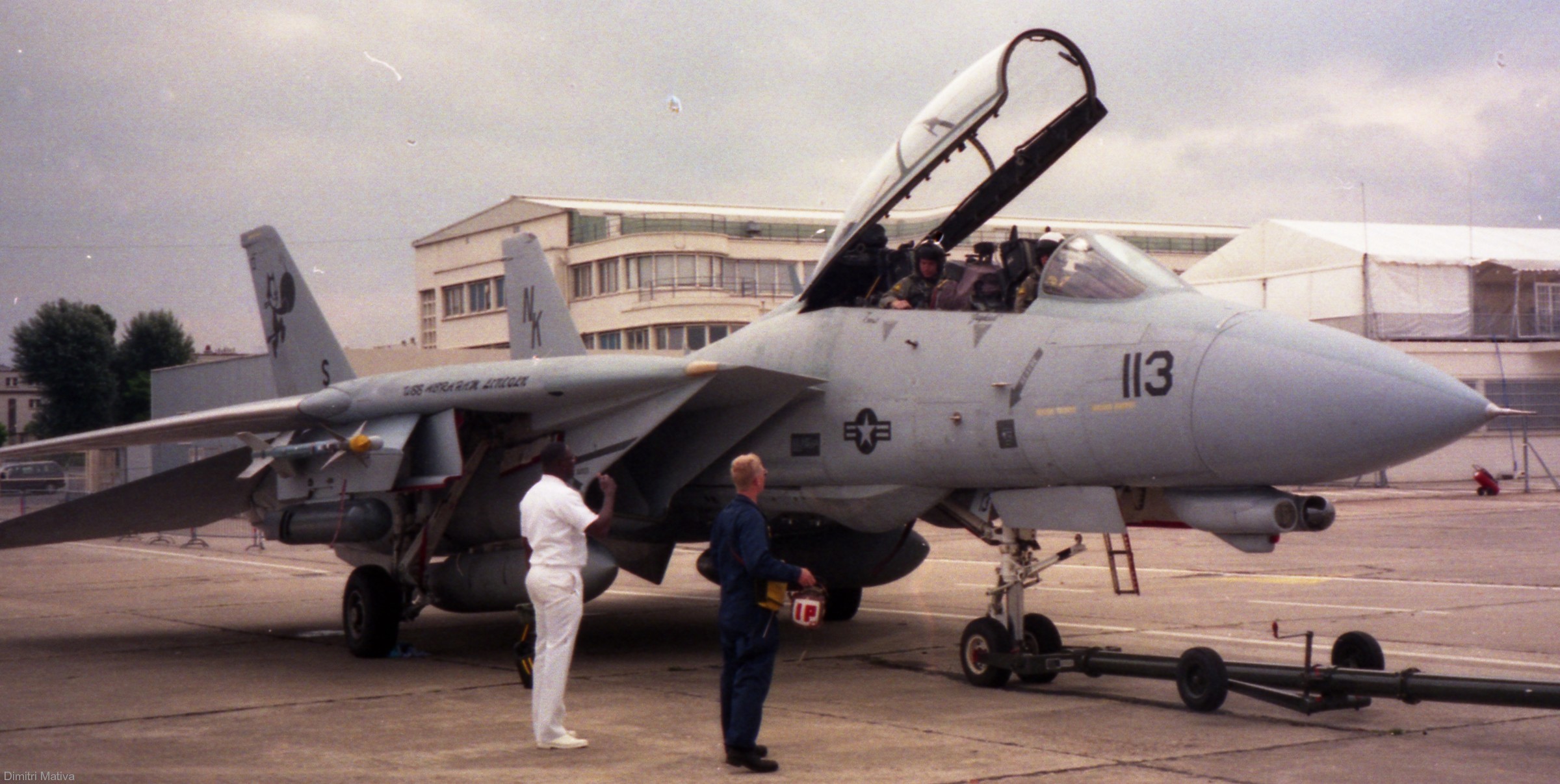 vf-31 tomcatters fighter squadron navy f-14d tomcat cvw-14 uss abraham lincoln cvn-72 paris le bourget airshow 1997 17