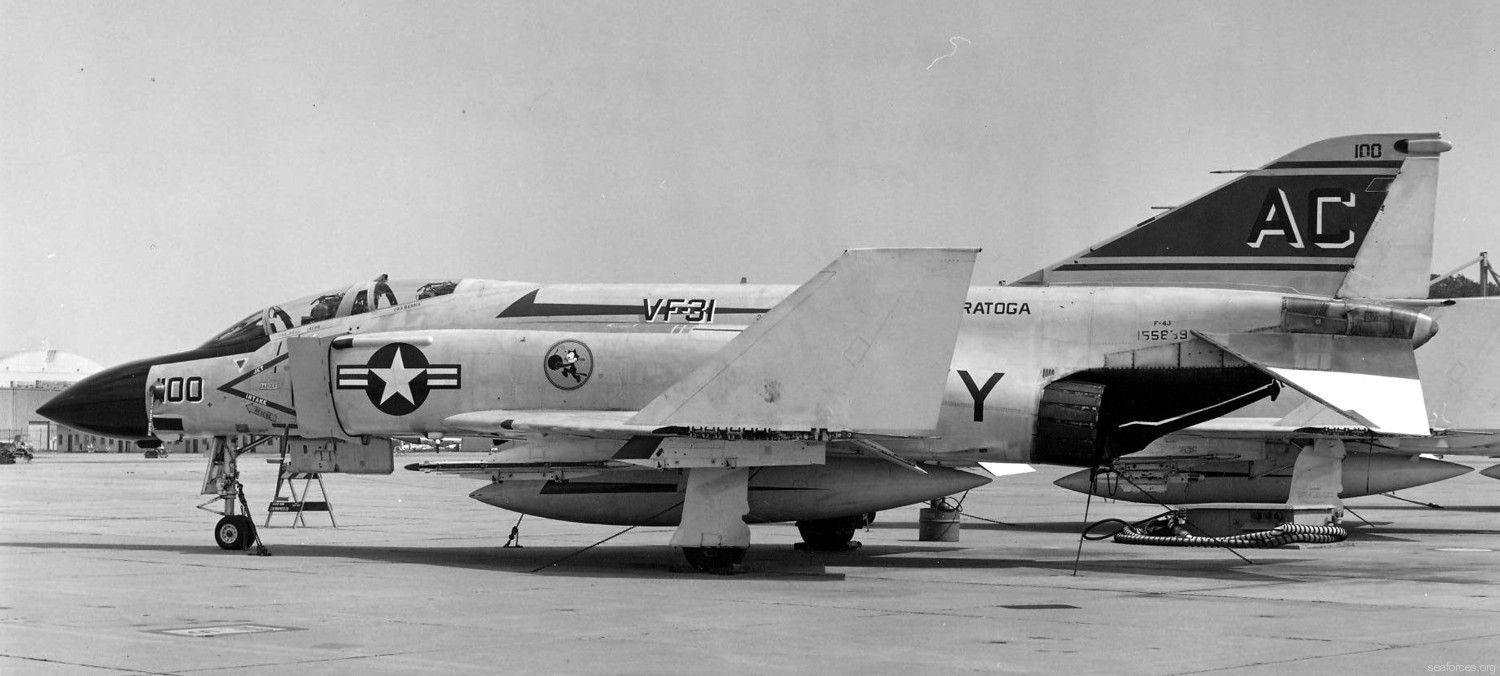 vf-31 tomcatters fighter squadron navy f-4j phantom ii cvw-3 uss saratoga cv-60 171
