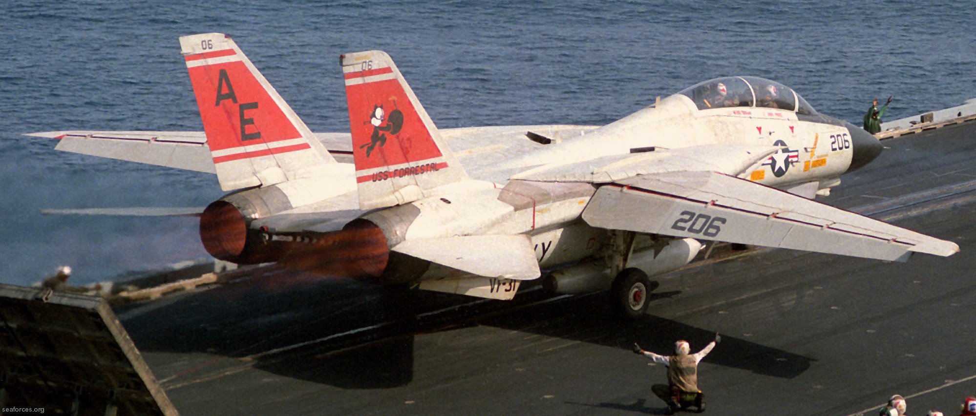 vf-31 tomcatters fighter squadron navy f-14a tomcat cvw-6 uss forrestal cv-59 191