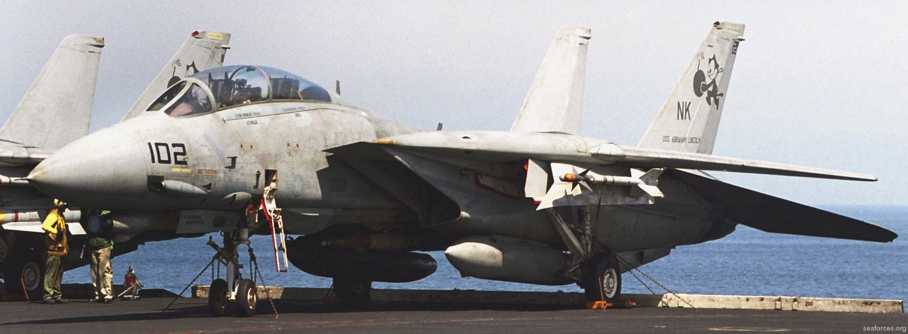 vf-31 tomcatters fighter squadron navy f-14d tomcat cvw-14 uss abraham lincoln cvn-72 206