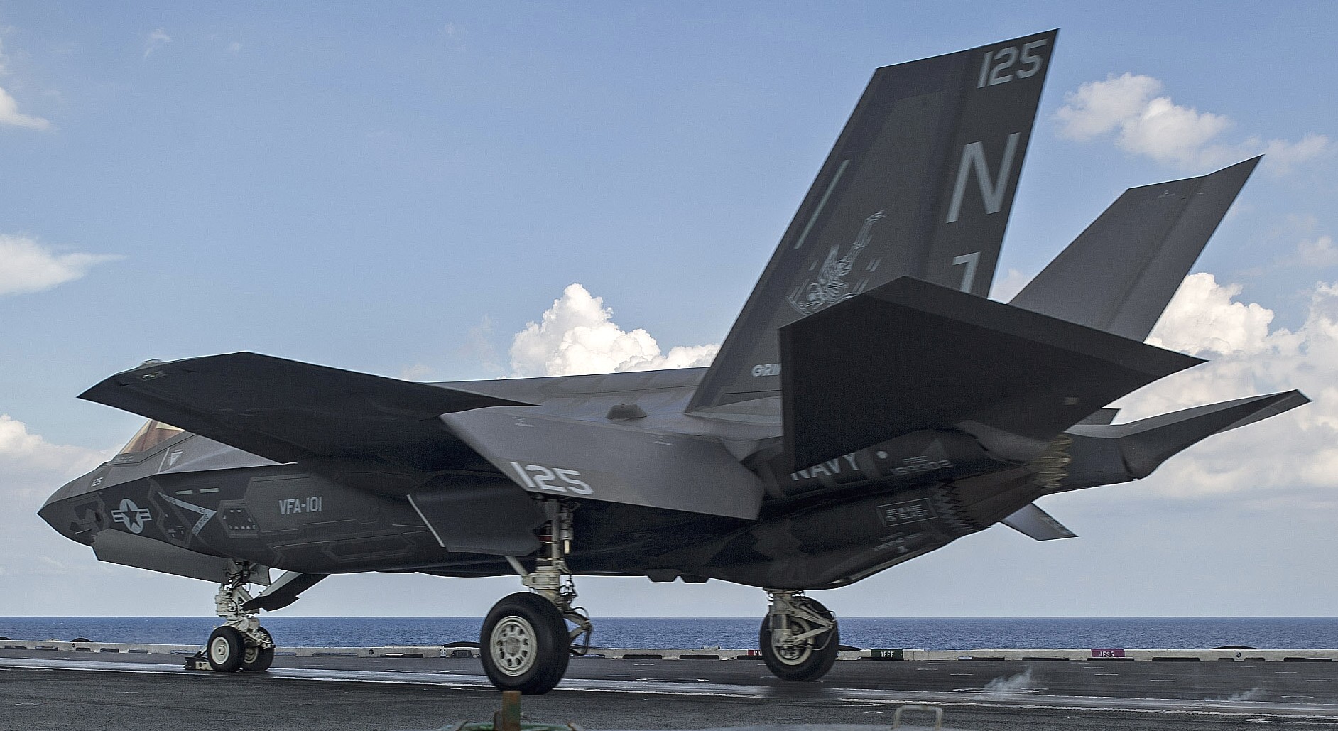 vfa-101 grim reapers strike fighter squadron us navy f-35c lightning jsf frs 17