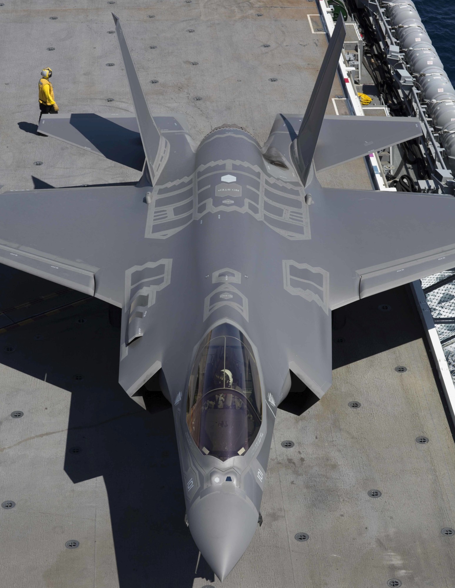 vfa-101 grim reapers strike fighter squadron us navy f-35c lightning jsf frs 22