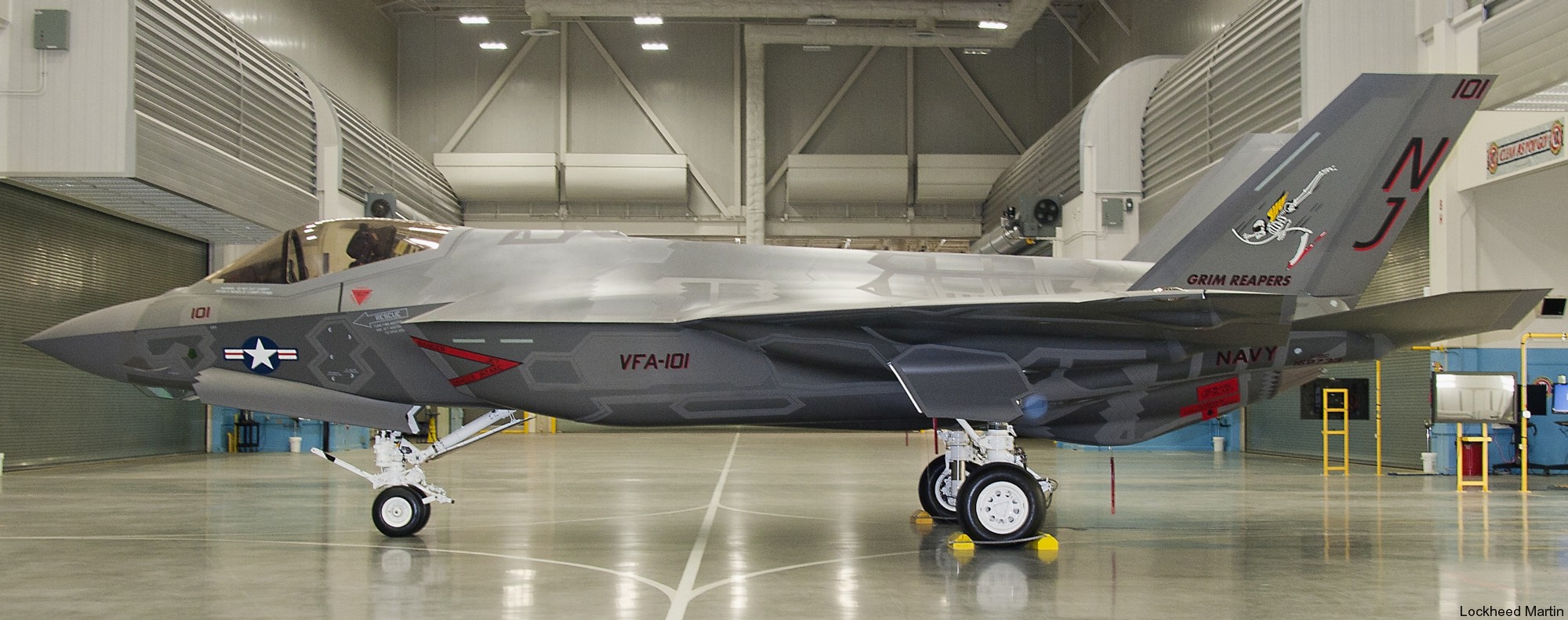 vfa-101 grim reapers strike fighter squadron f-35c lightning ii us navy lockheed martin 34