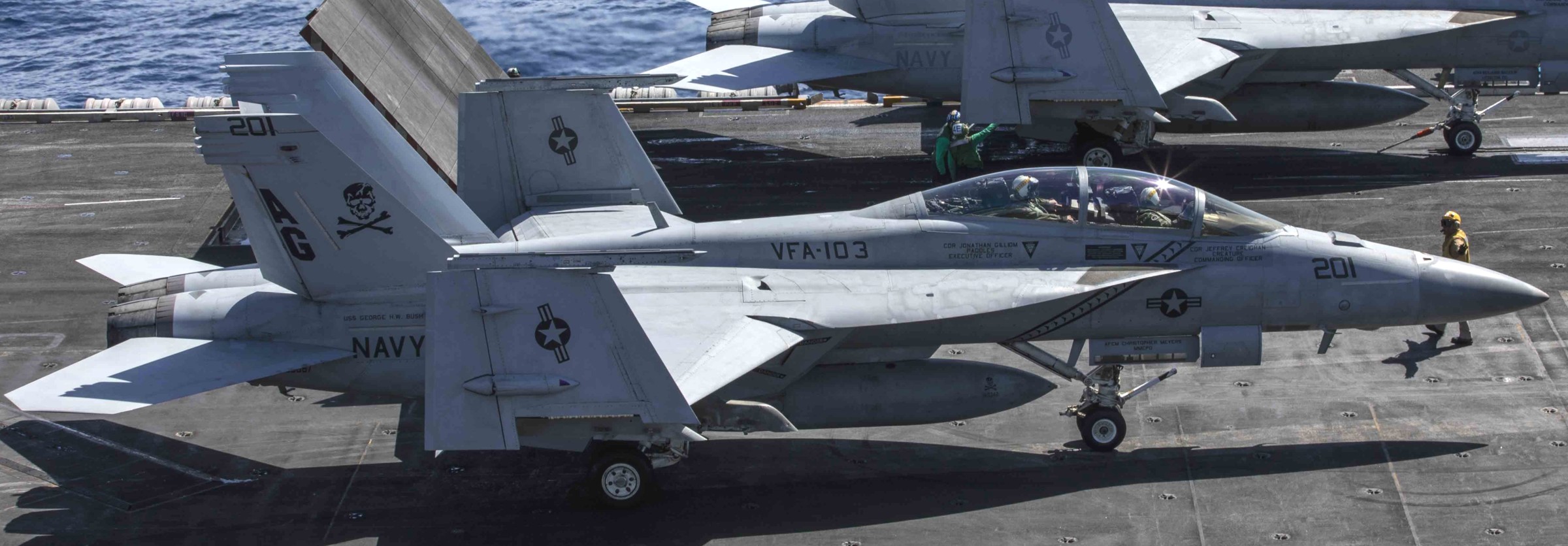 航空機・ヘリコプター 1/72 NAVY F/A-18F VFA-103 JOLLY ROGERS Amazon.com: Hasegawa 1/72 F/A-18F Super Hornet VFA-103 Jolly
