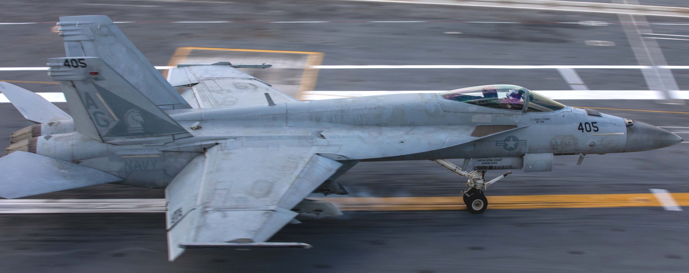 vfa-105 gunslingers strike fighter squadron f/a-18e super hornet cvw-7 cvn-77 uss george h. w. bush 138