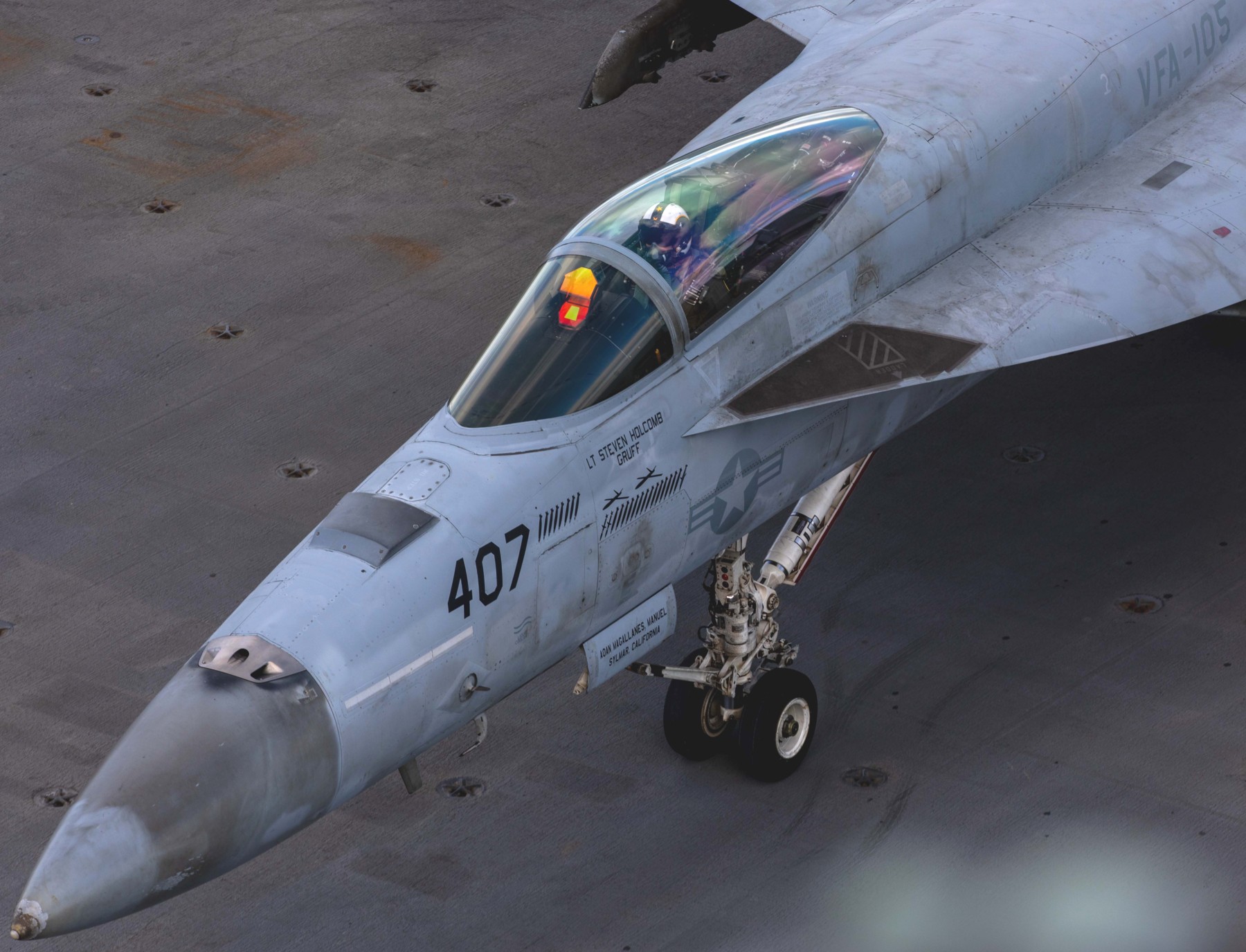 vfa-105 gunslingers strike fighter squadron f/a-18e super hornet cvw-7 cvn-77 uss george h. w. bush 2024 139