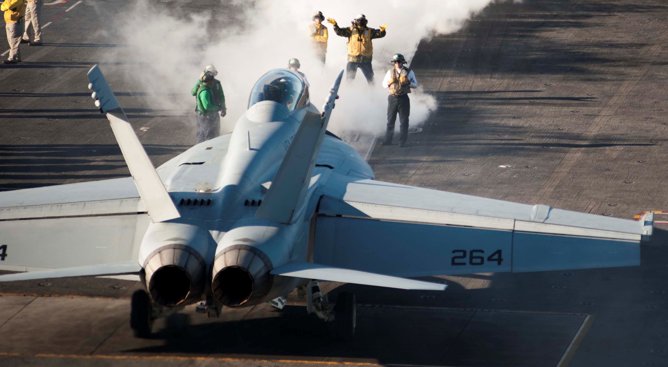 vfa-106 gladiators strike fighter squadron f/a-18f super hornet 2014 28