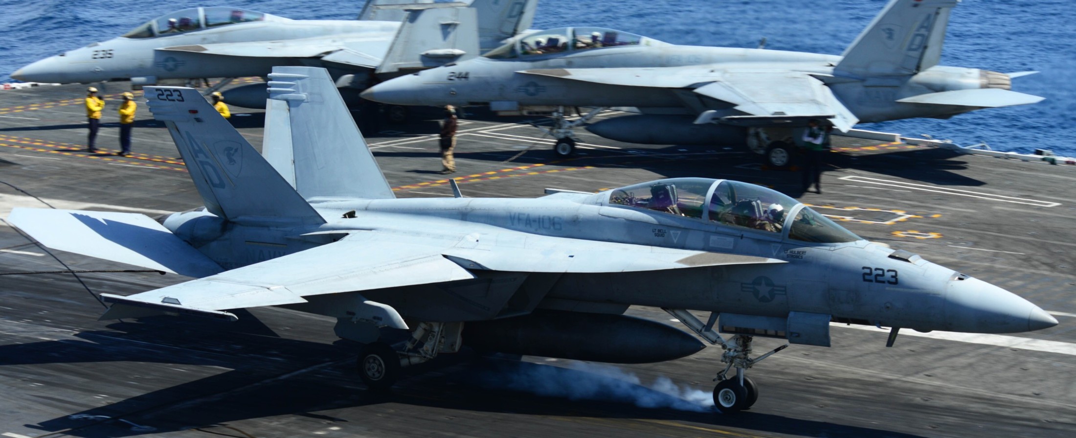 vfa-106 gladiators strike fighter squadron f/a-18f super hornet 2013 33