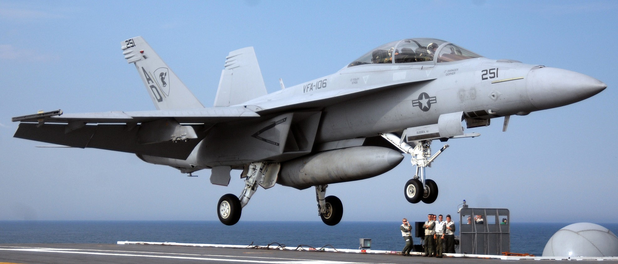 vfa-106 gladiators strike fighter squadron f/a-18f super hornet 2007 57