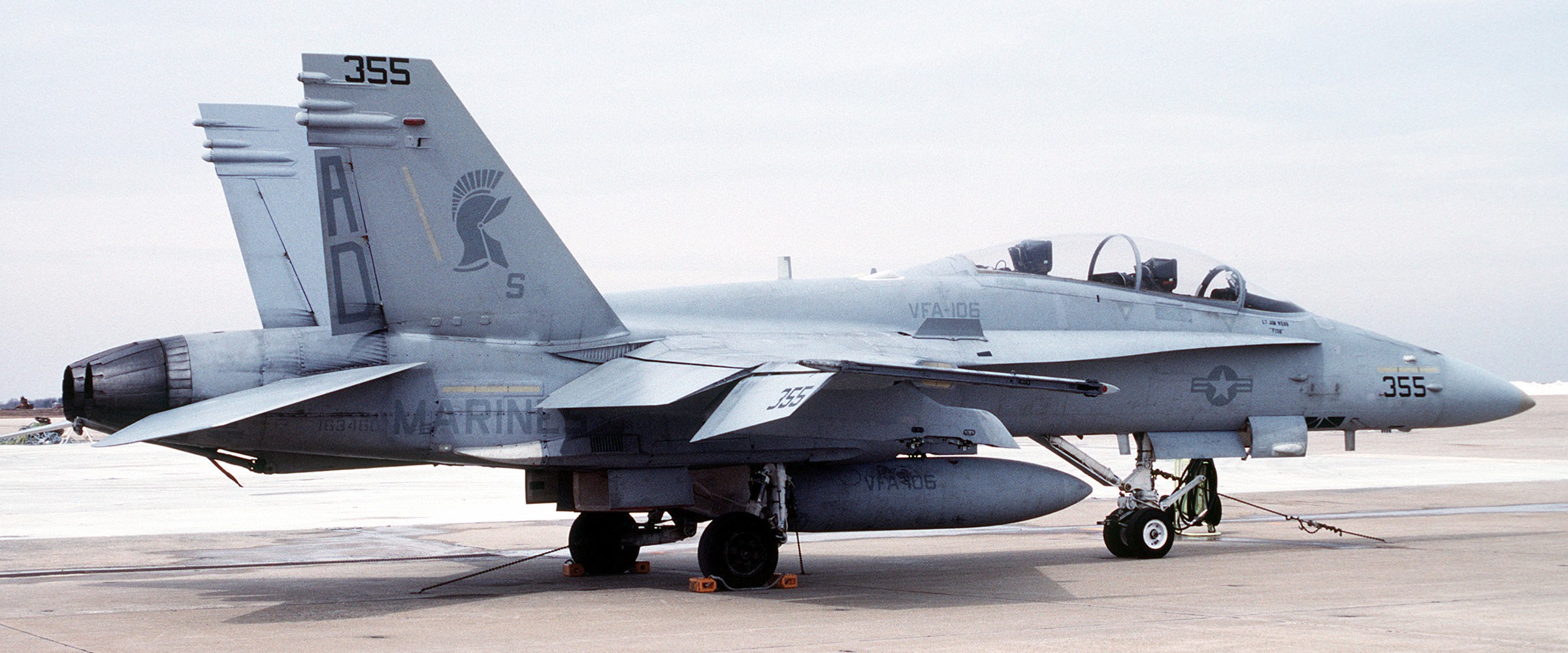 vfa-106 gladiators strike fighter squadron f/a-18d hornet 1993 79