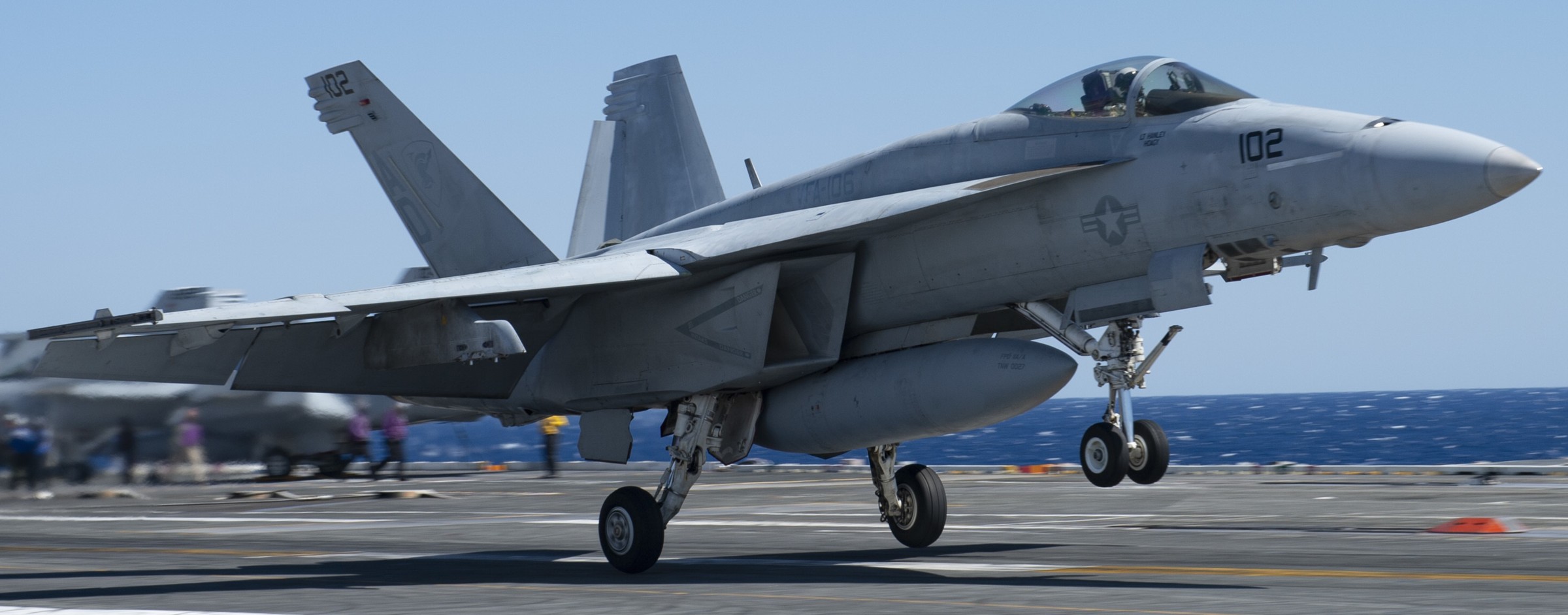 vfa-106 gladiators strike fighter squadron f/a-18e super hornet cvn-69 uss dwight d. eisenhower 139