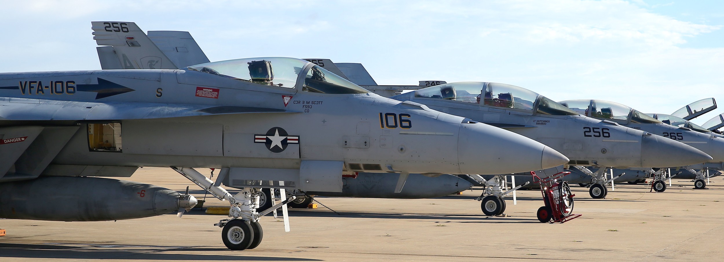 vfa-106 gladiators strike fighter squadron f/a-18e super hornet nas oceana virginia 2018 181