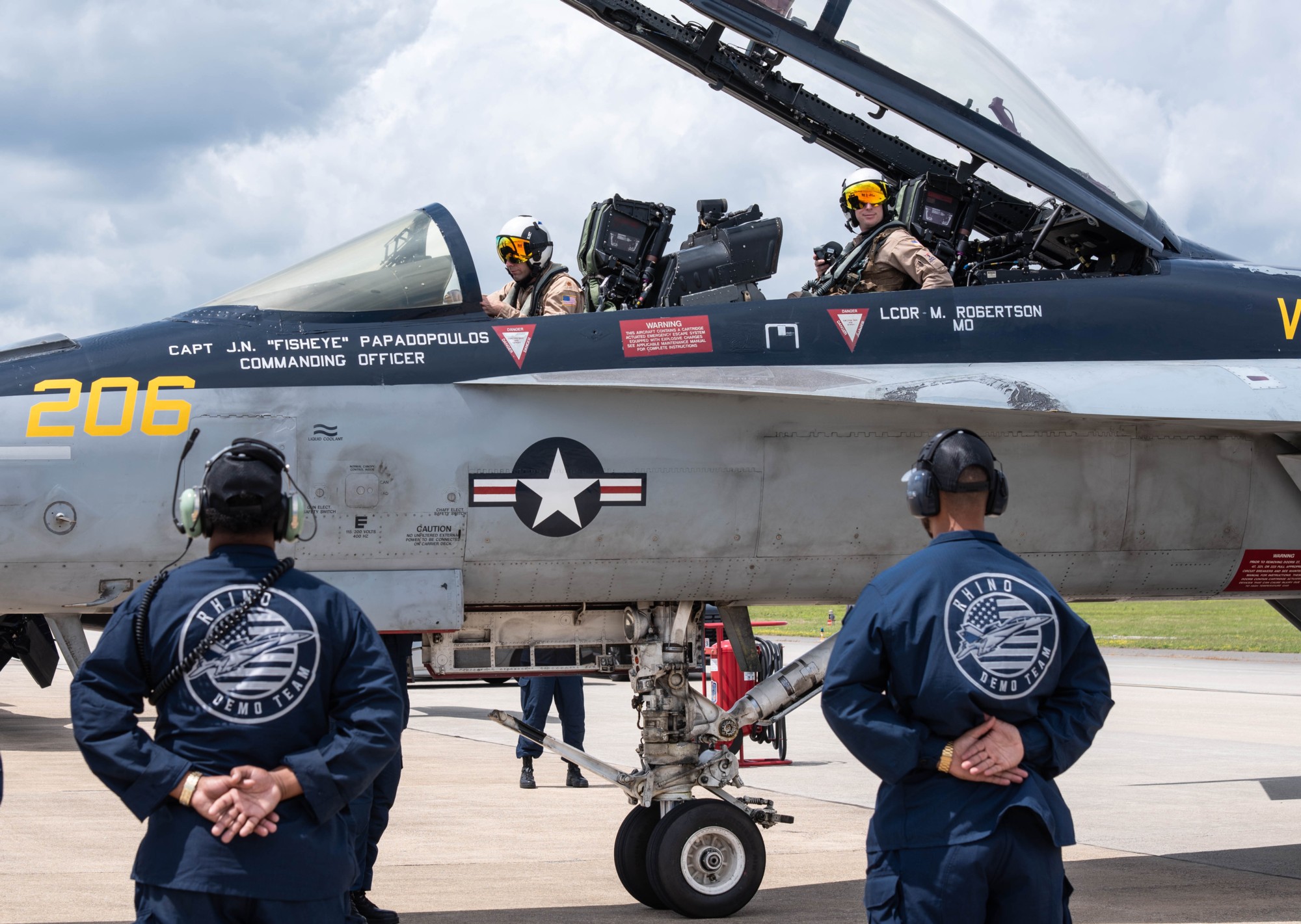 vfa-106 gladiators strike fighter squadron f/a-18f super hornet nas oceana air show 2025 193